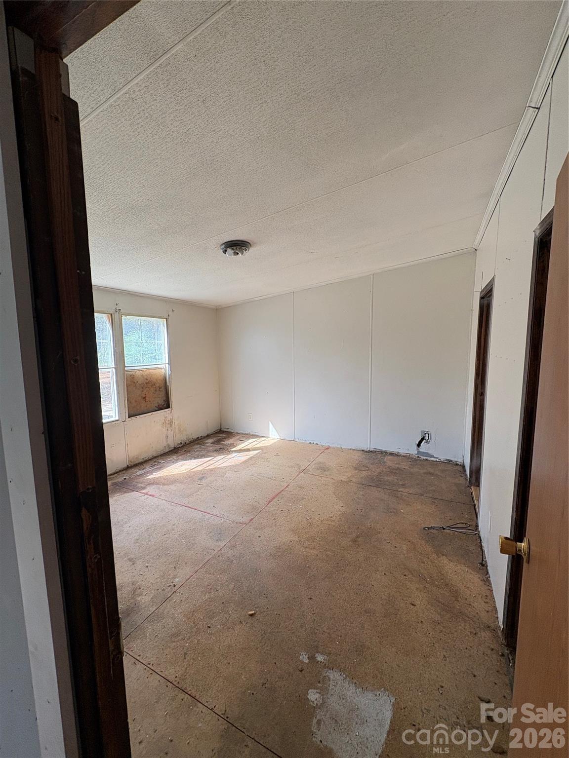 2137 Plumcrest Lane — Clover
