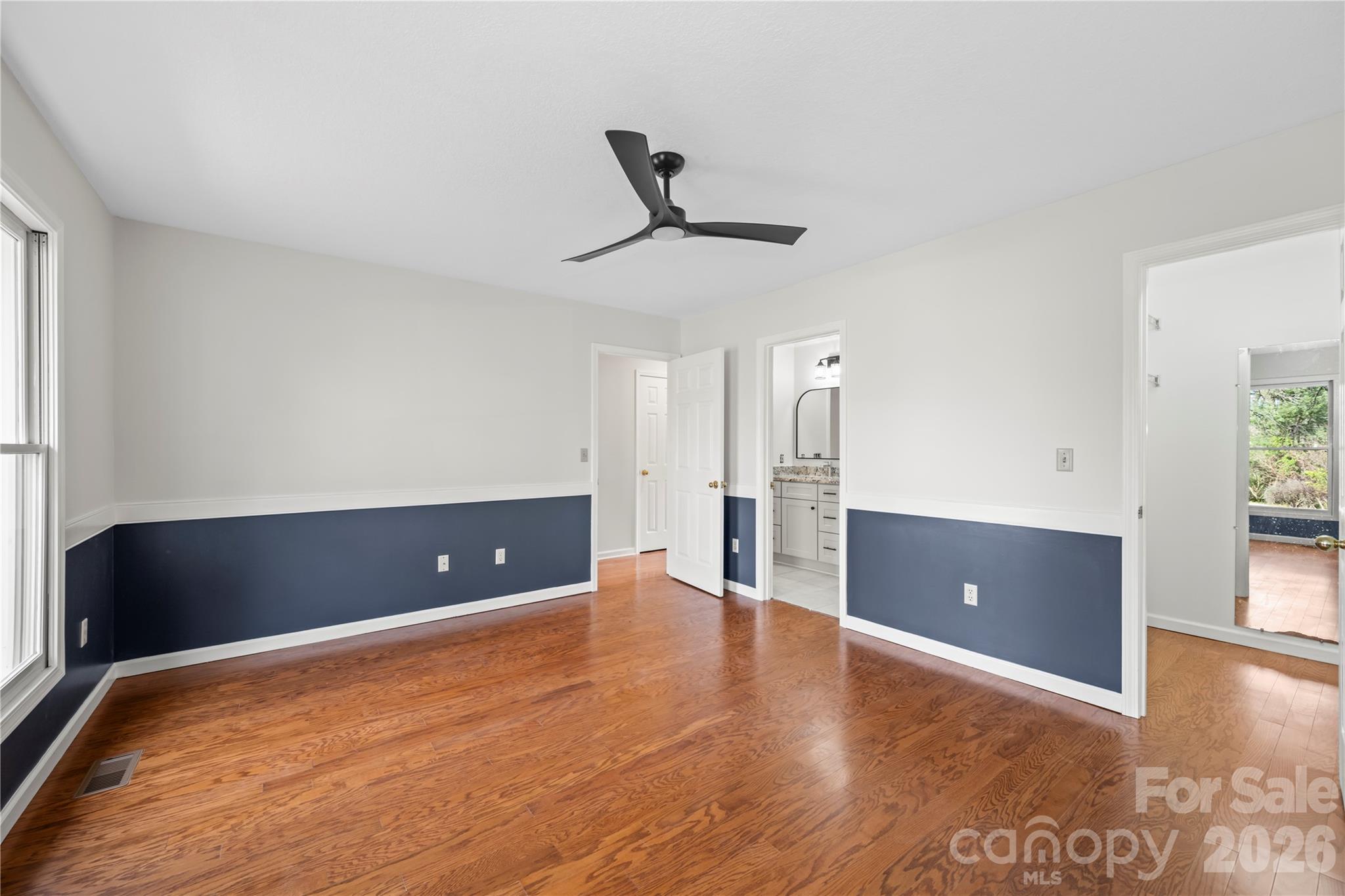 10 Orchard Place — Weaverville