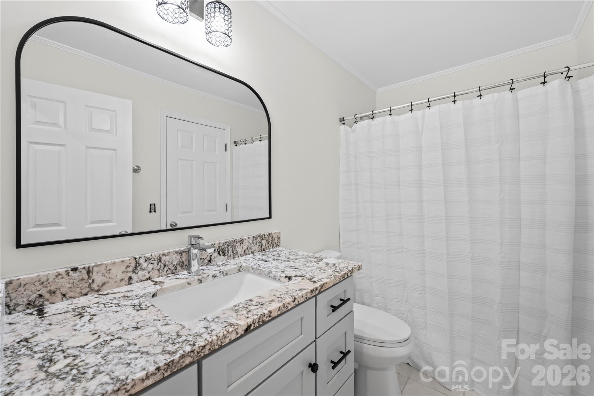 10 Orchard Place — Weaverville