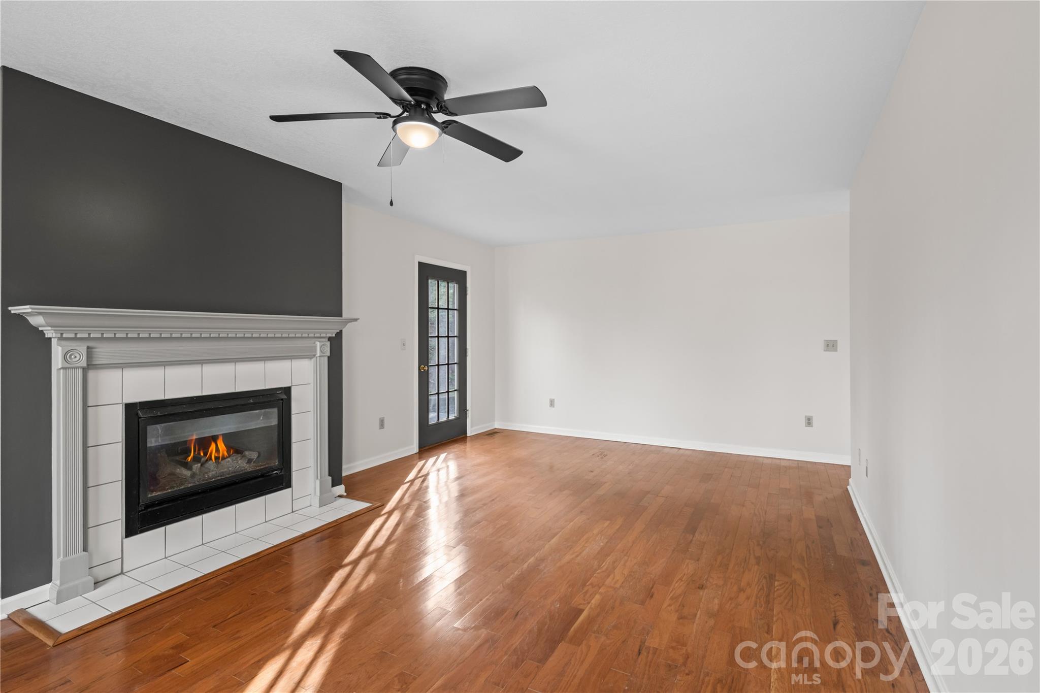 10 Orchard Place — Weaverville