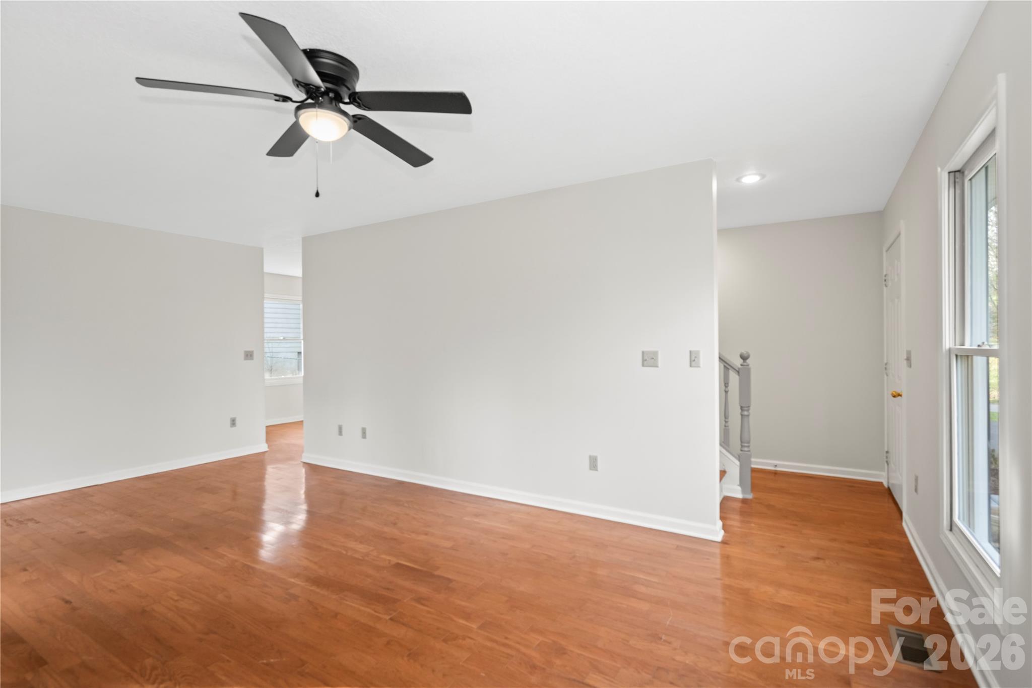10 Orchard Place — Weaverville