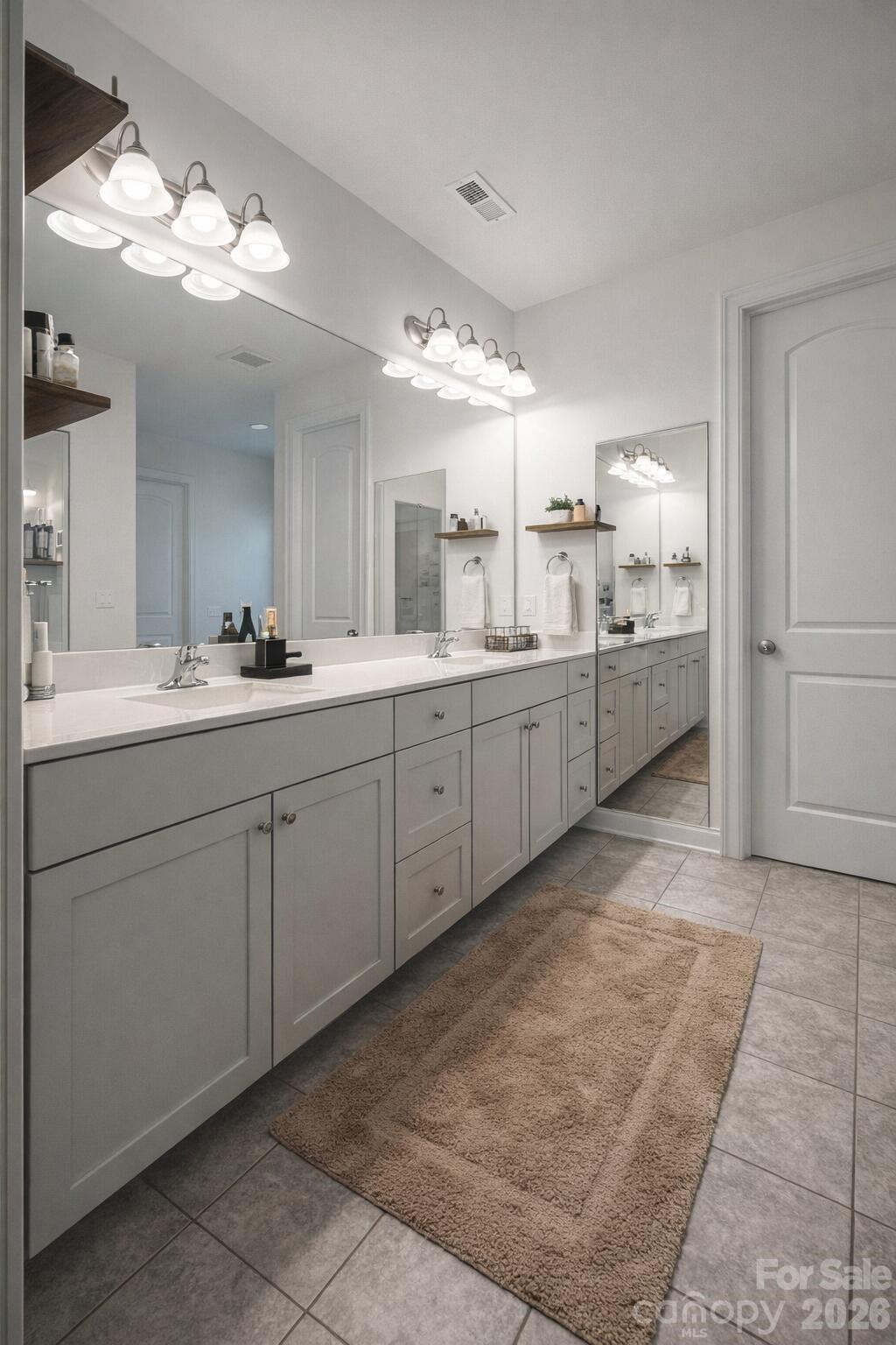 5347 Baker Lane — Clover
