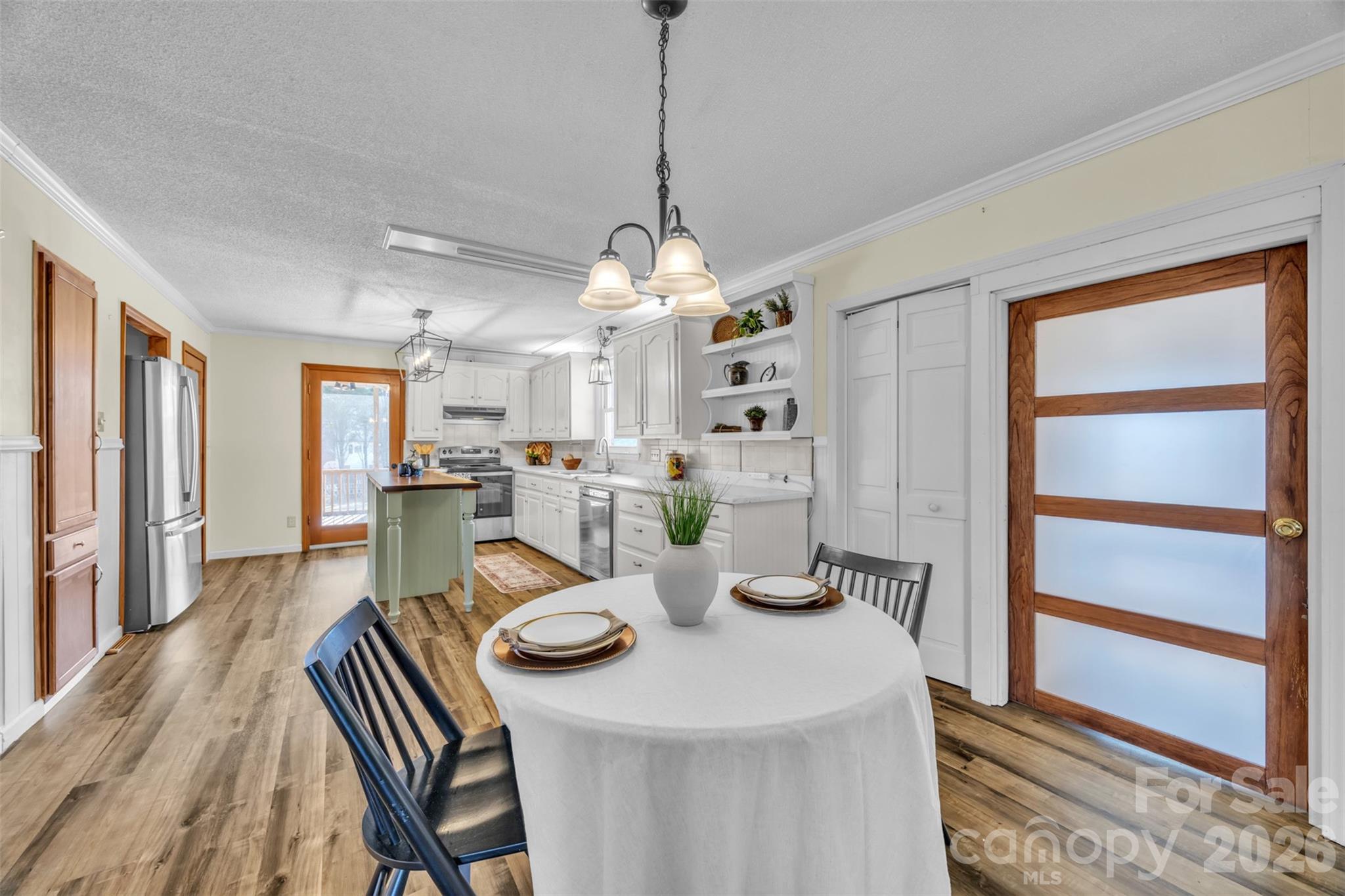 280 Forest Acres Lane — Taylorsville