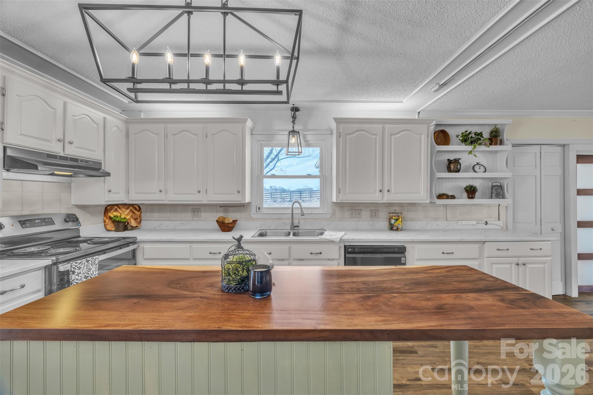 280 Forest Acres Lane — Taylorsville