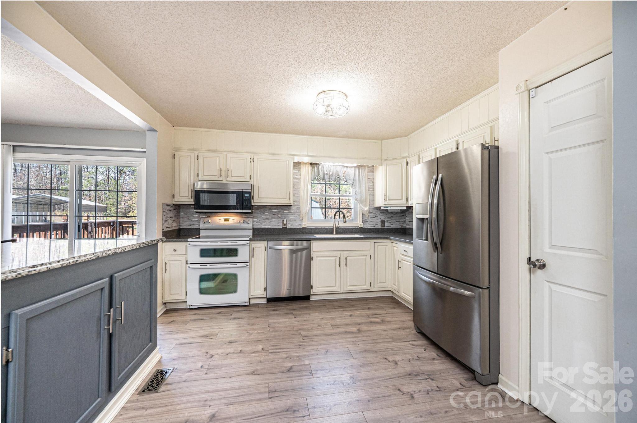 2681 Tumbleweed Drive — Lenoir