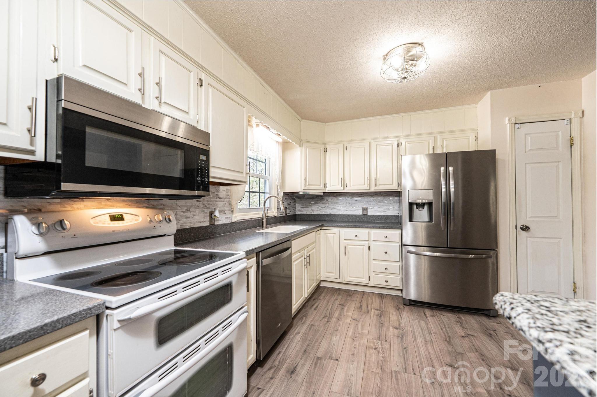 2681 Tumbleweed Drive — Lenoir