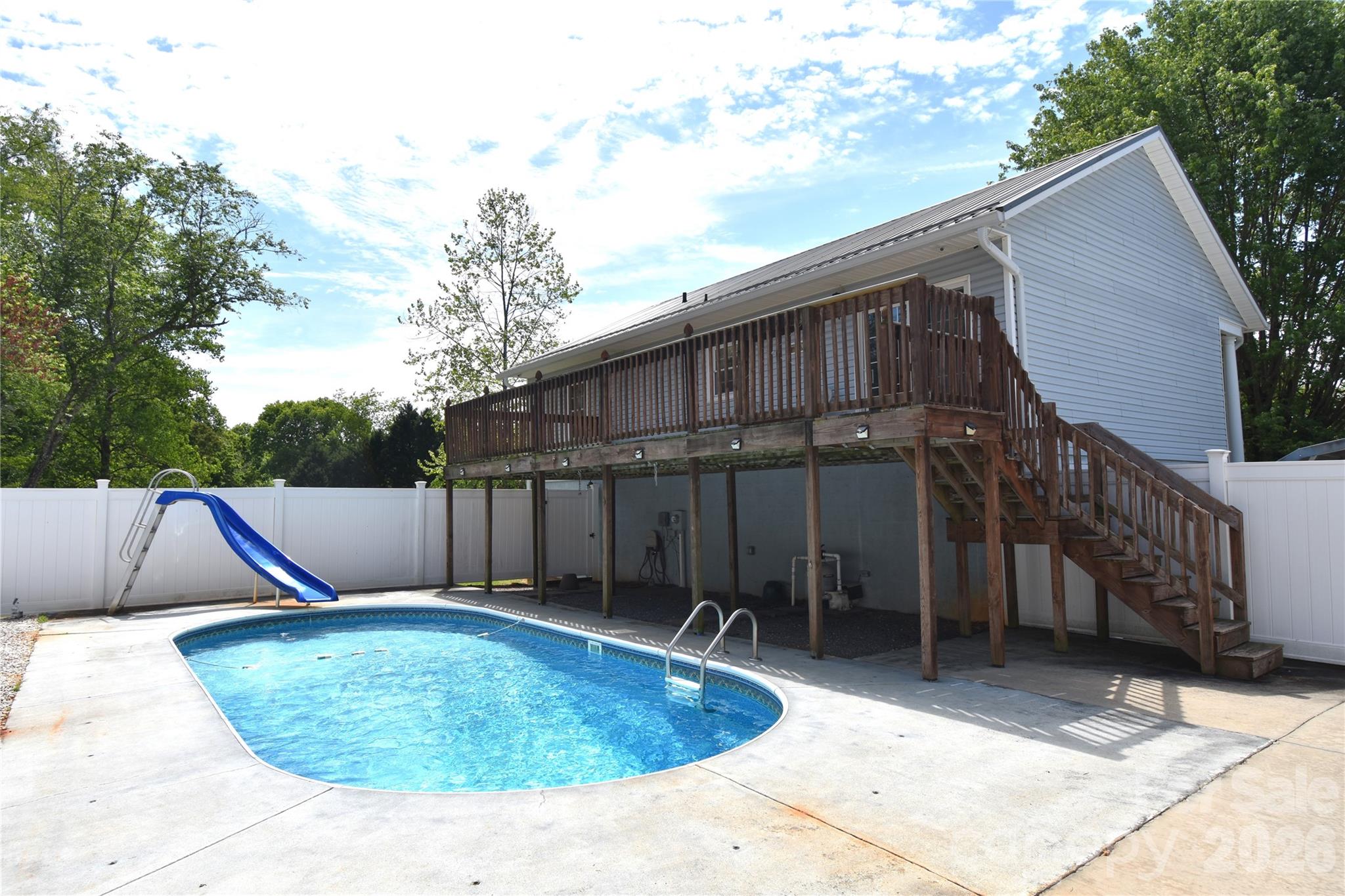 2681 Tumbleweed Drive — Lenoir