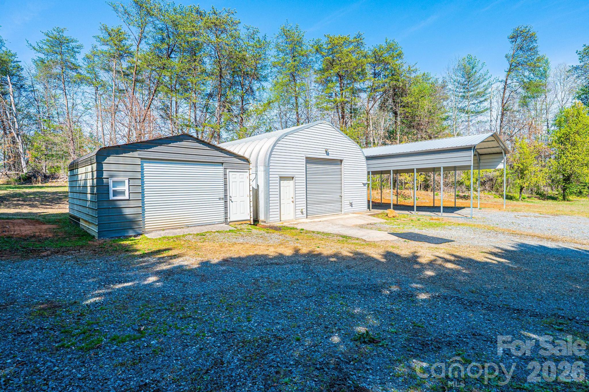 2681 Tumbleweed Drive — Lenoir