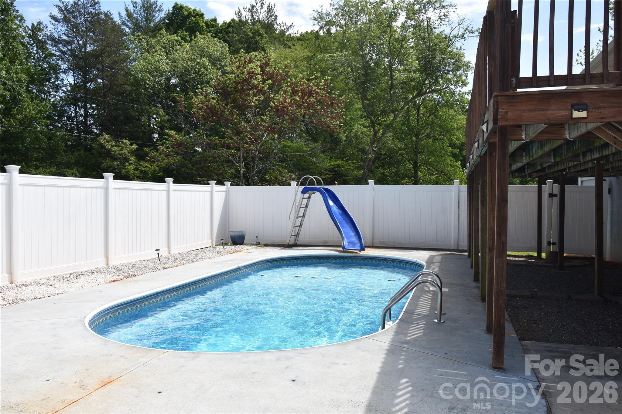 2681 Tumbleweed Drive — Lenoir