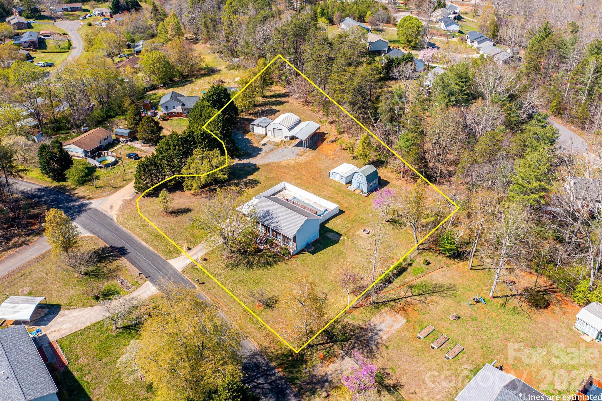 2681 Tumbleweed Drive — Lenoir