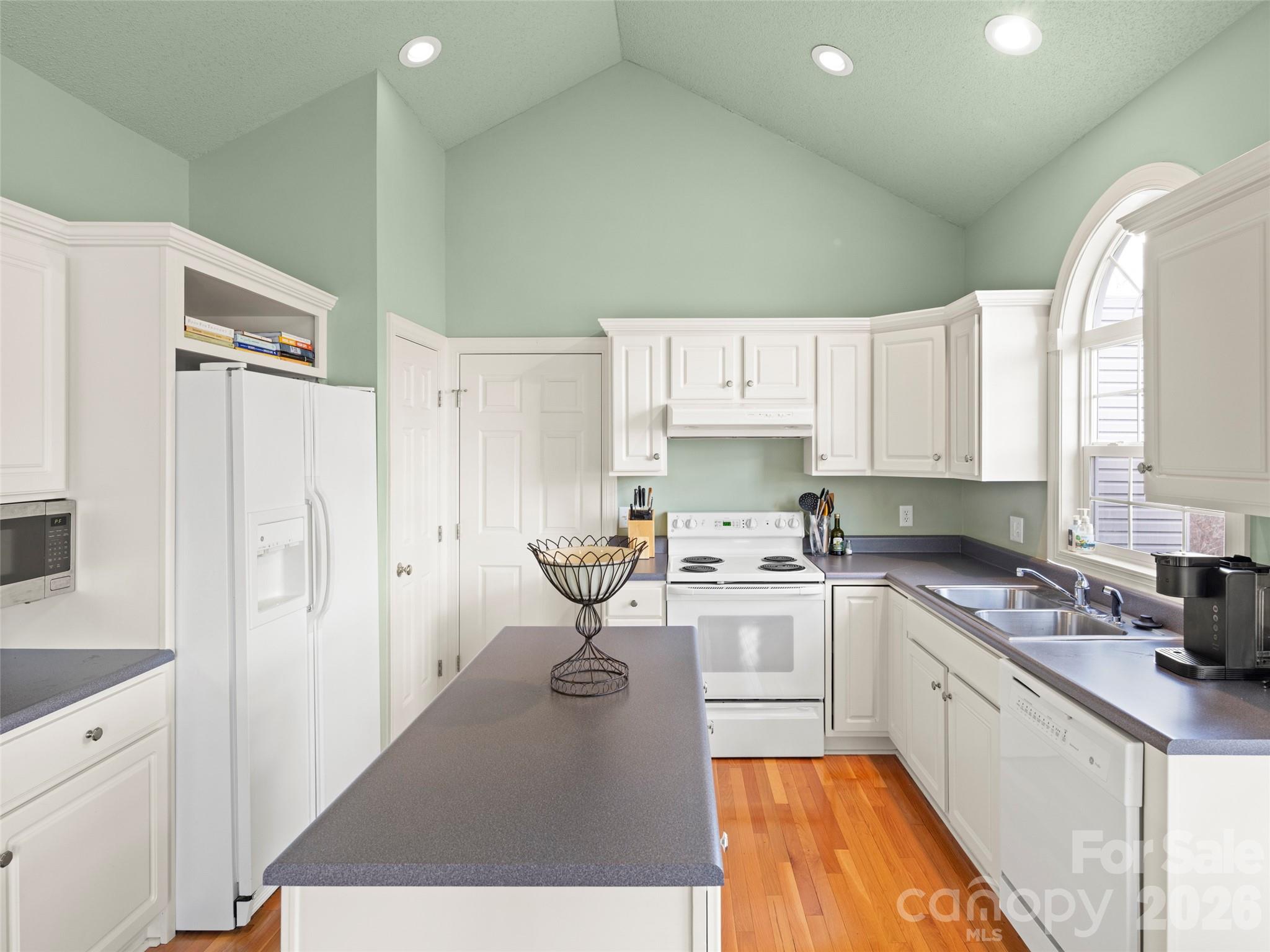 109 Poppy Lane — Asheville