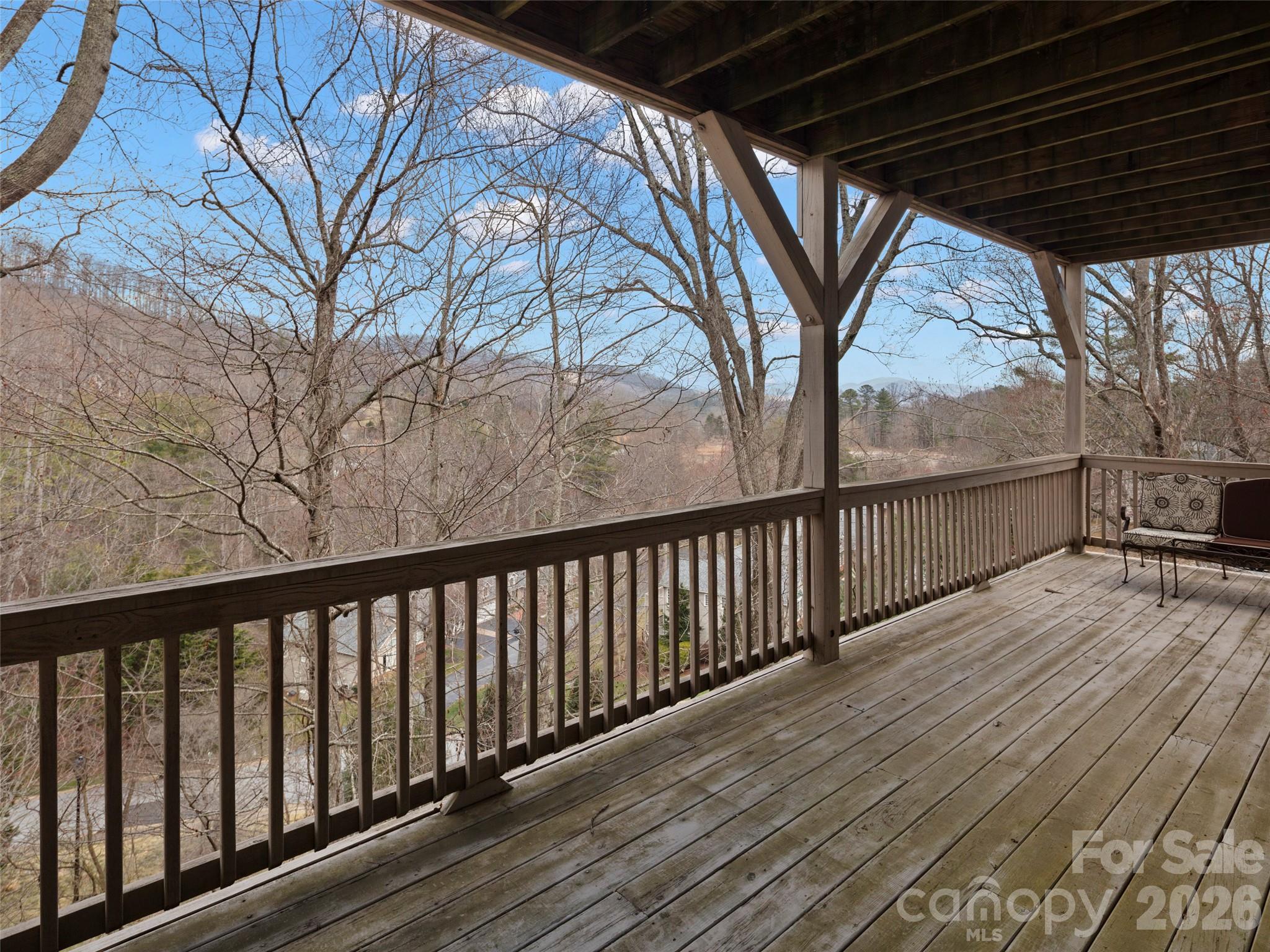 109 Poppy Lane — Asheville