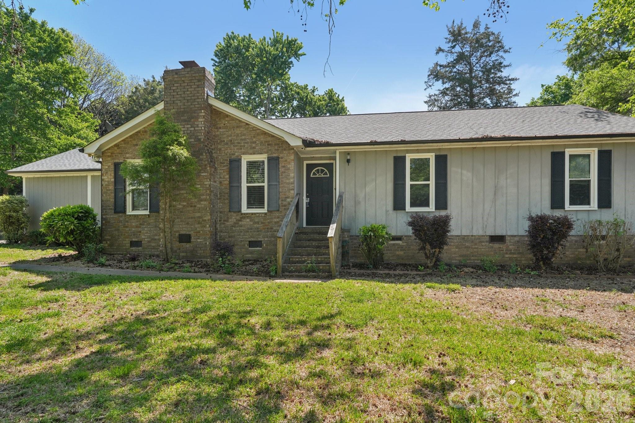 1011 Robin Lane — Rock Hill