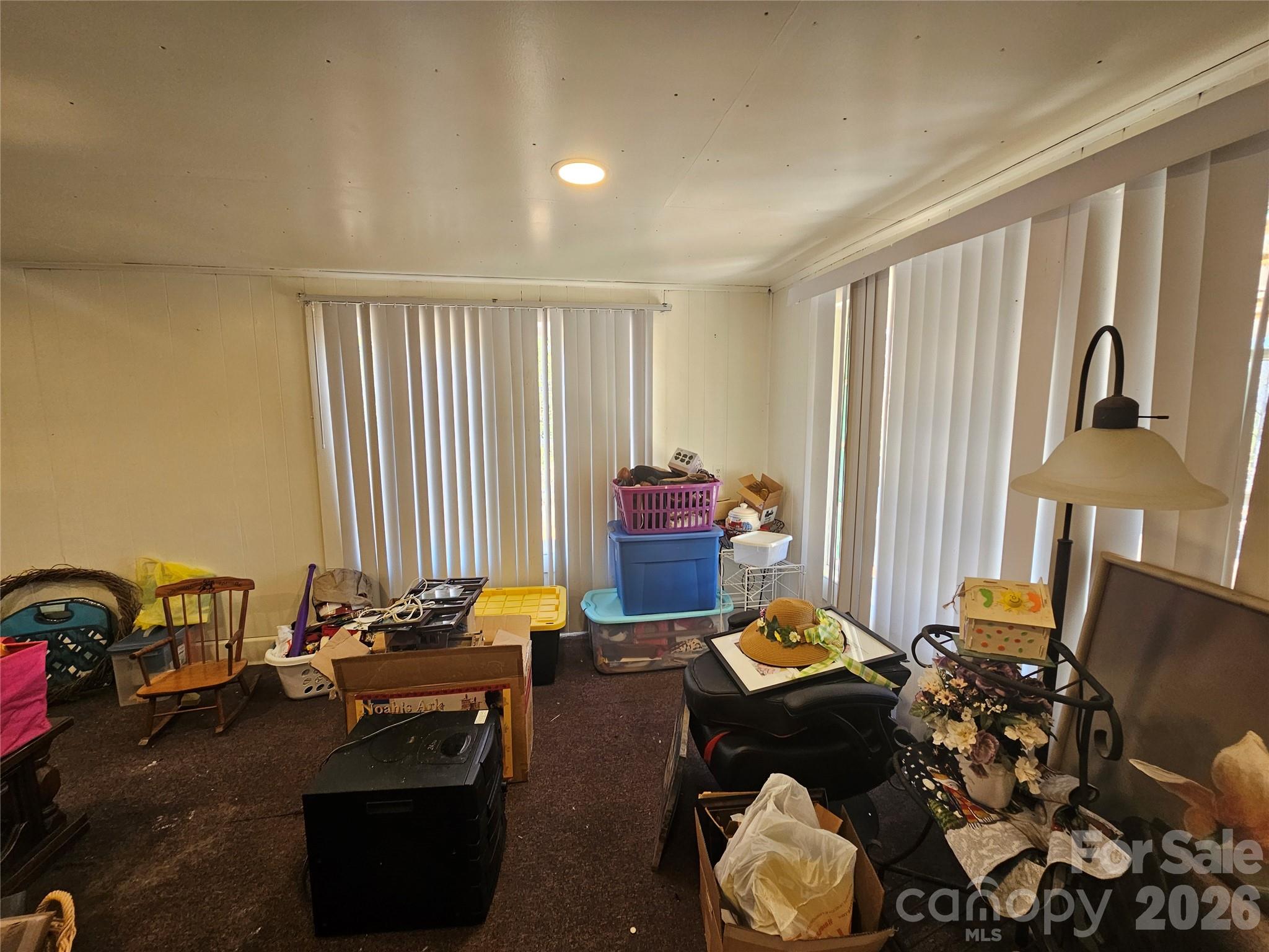126 Susan Road — Casar