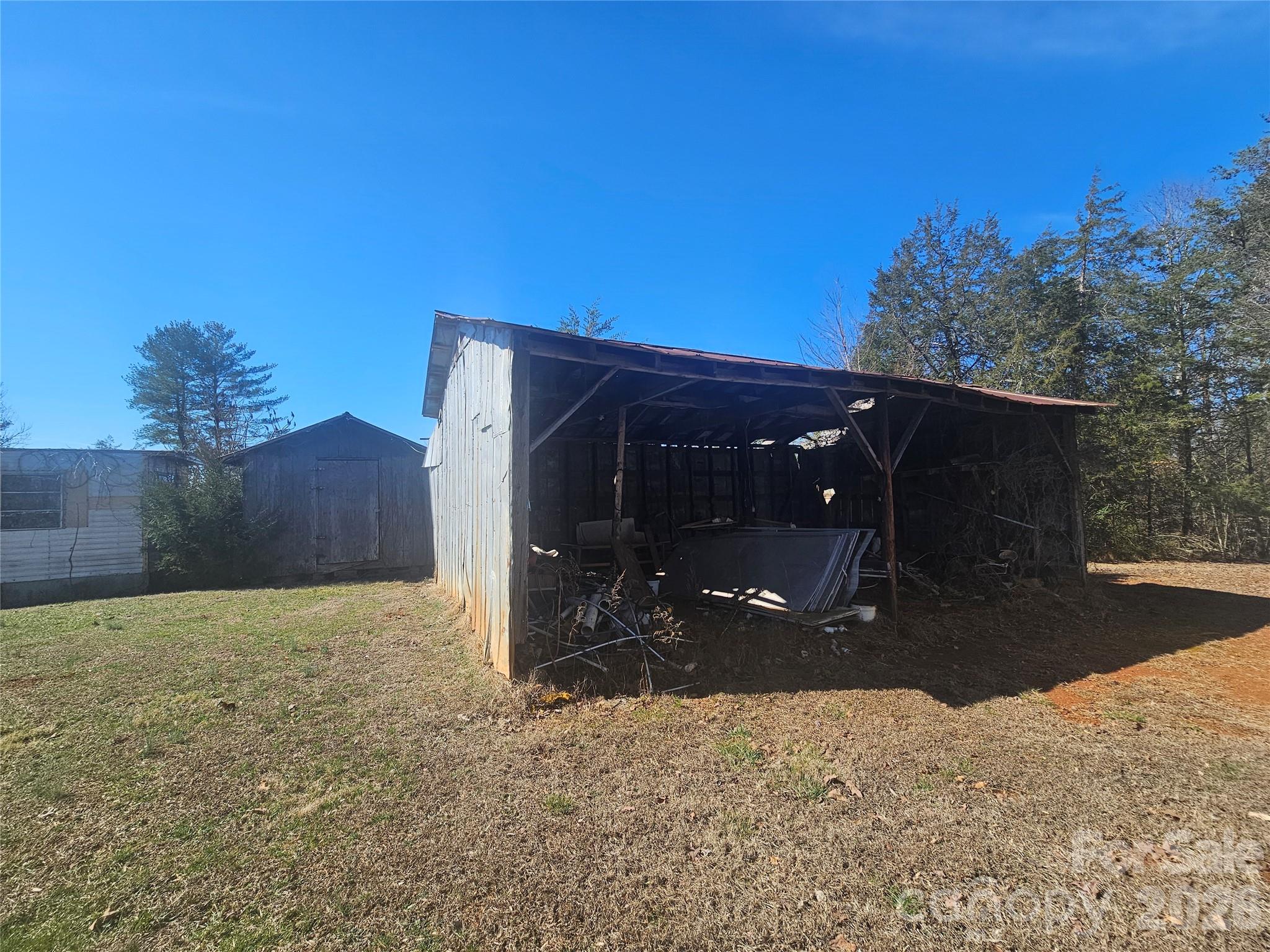 126 Susan Road — Casar