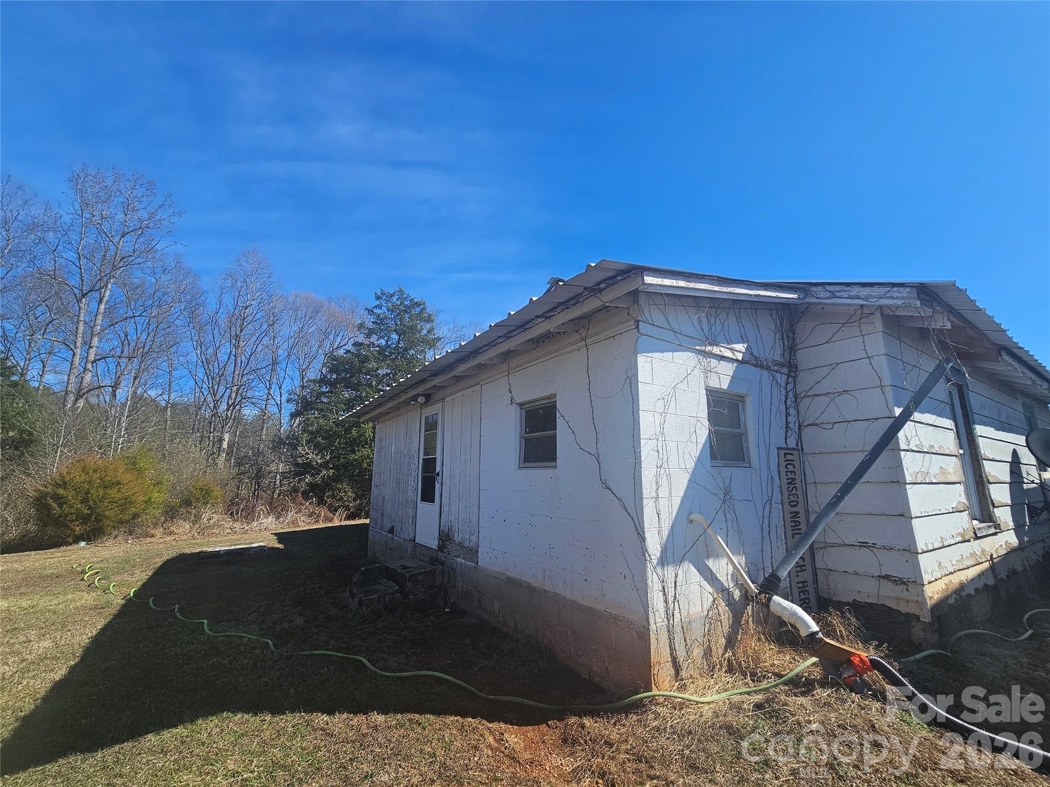 126 Susan Road — Casar