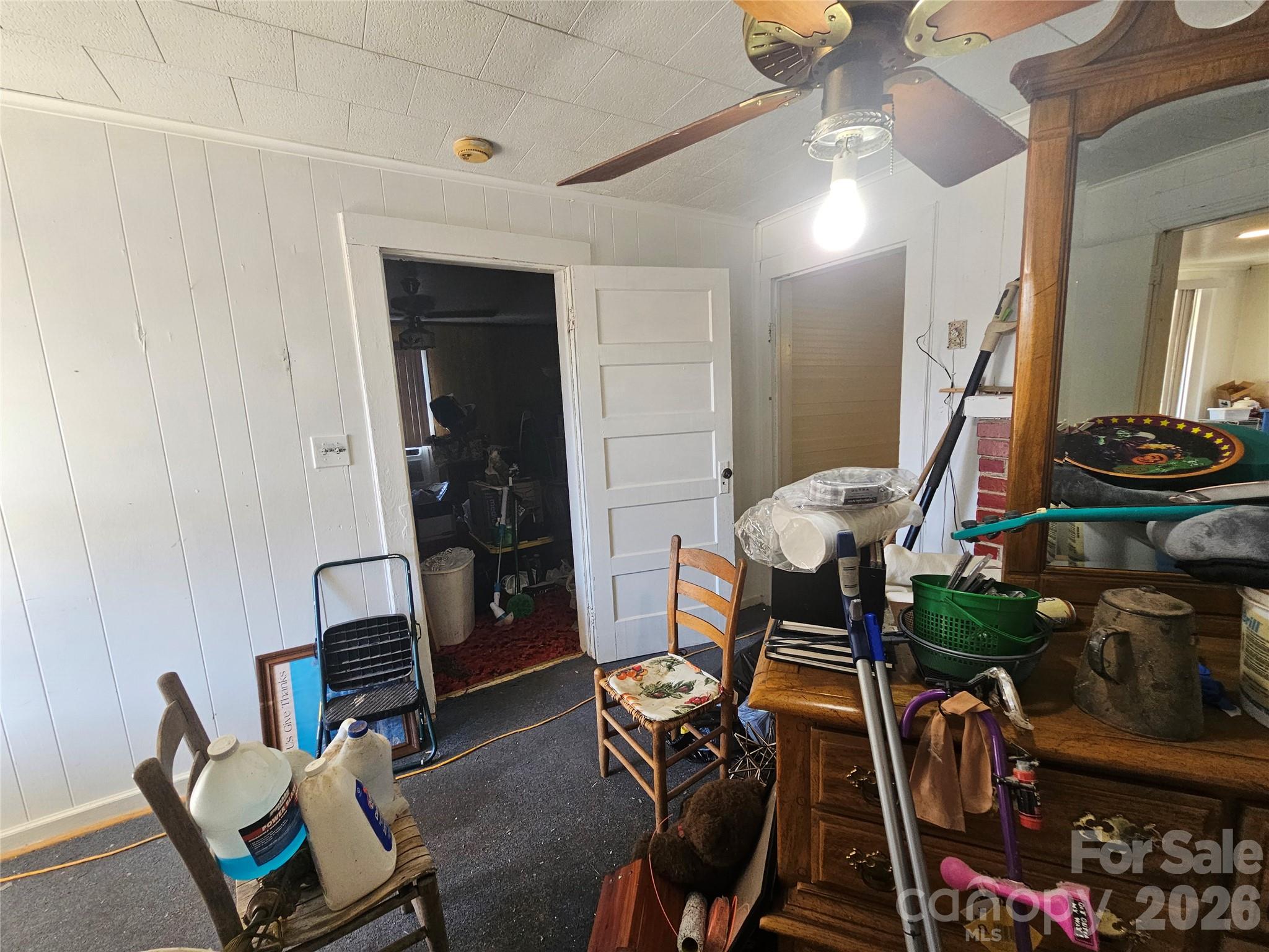 126 Susan Road — Casar
