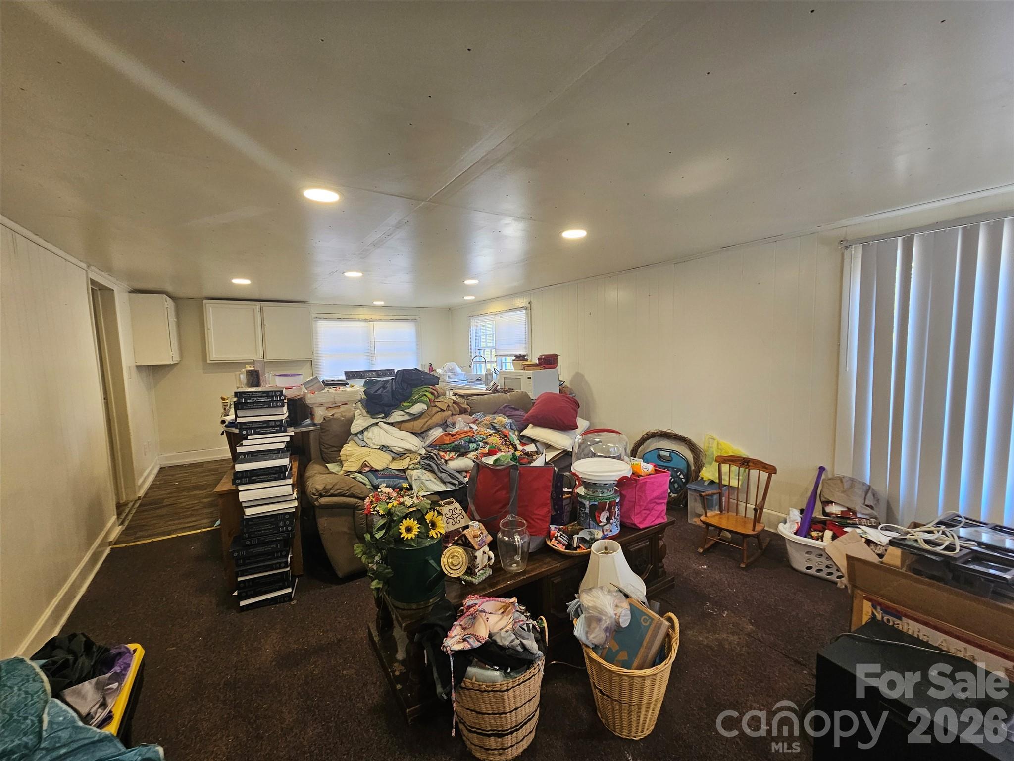 126 Susan Road — Casar