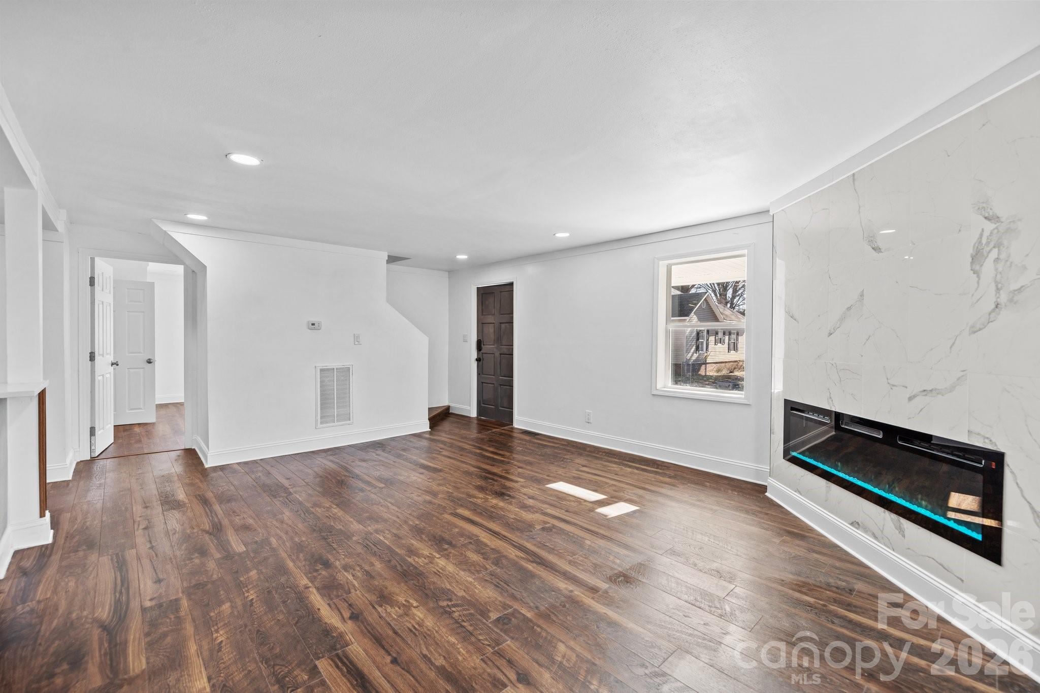 306 Ridge Street — Stanley