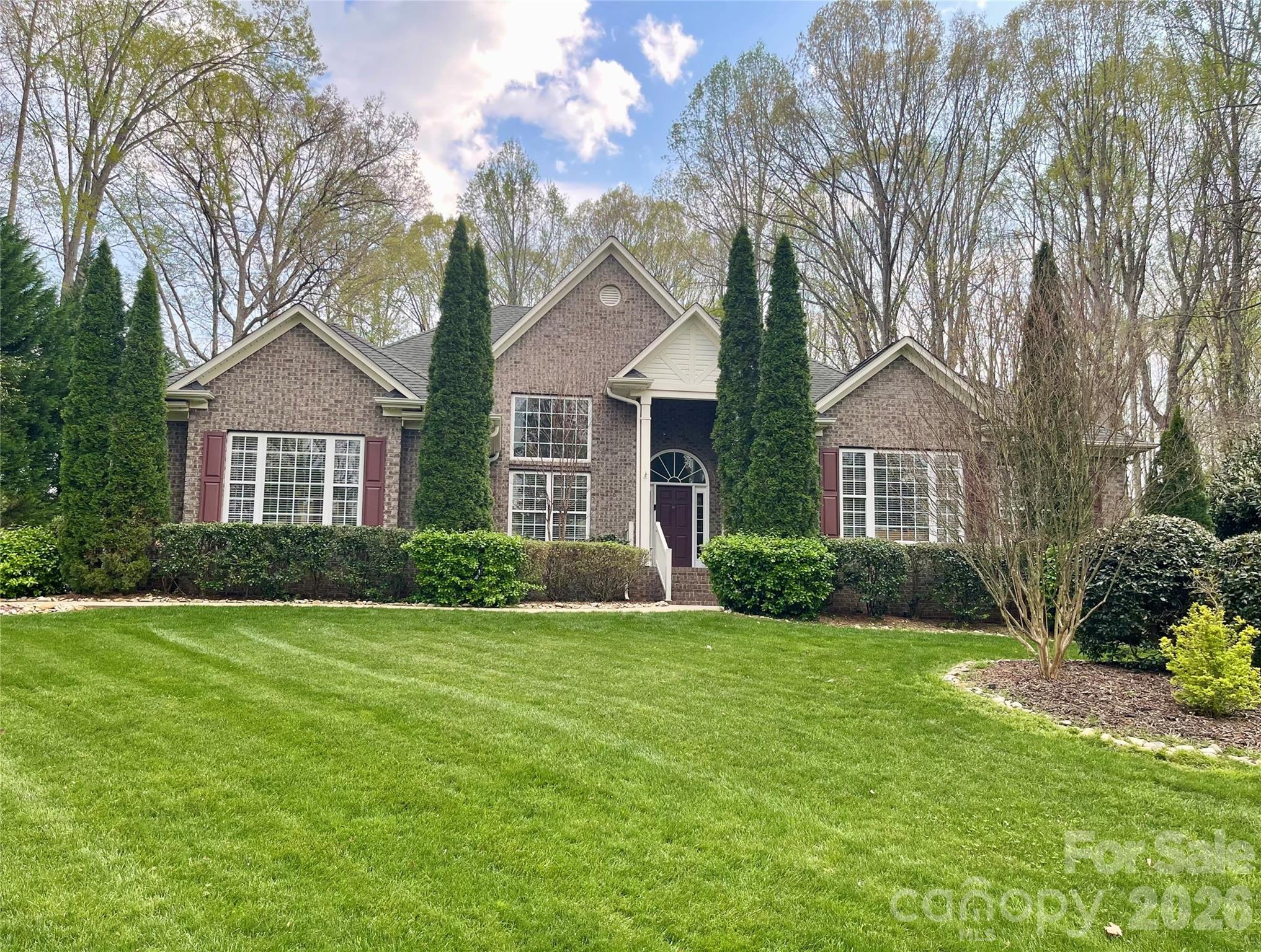 176 Patternote Road — Mooresville