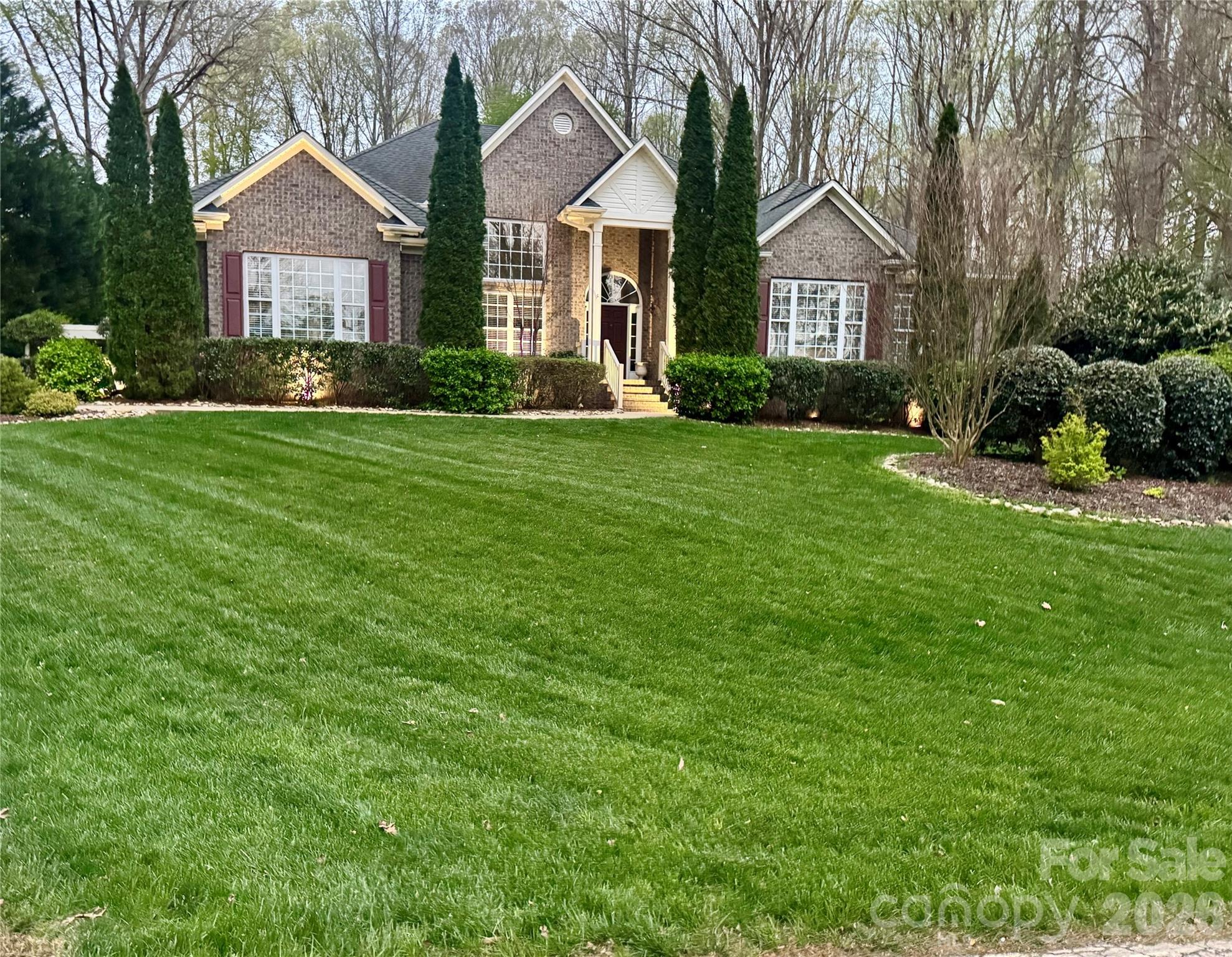 176 Patternote Road — Mooresville