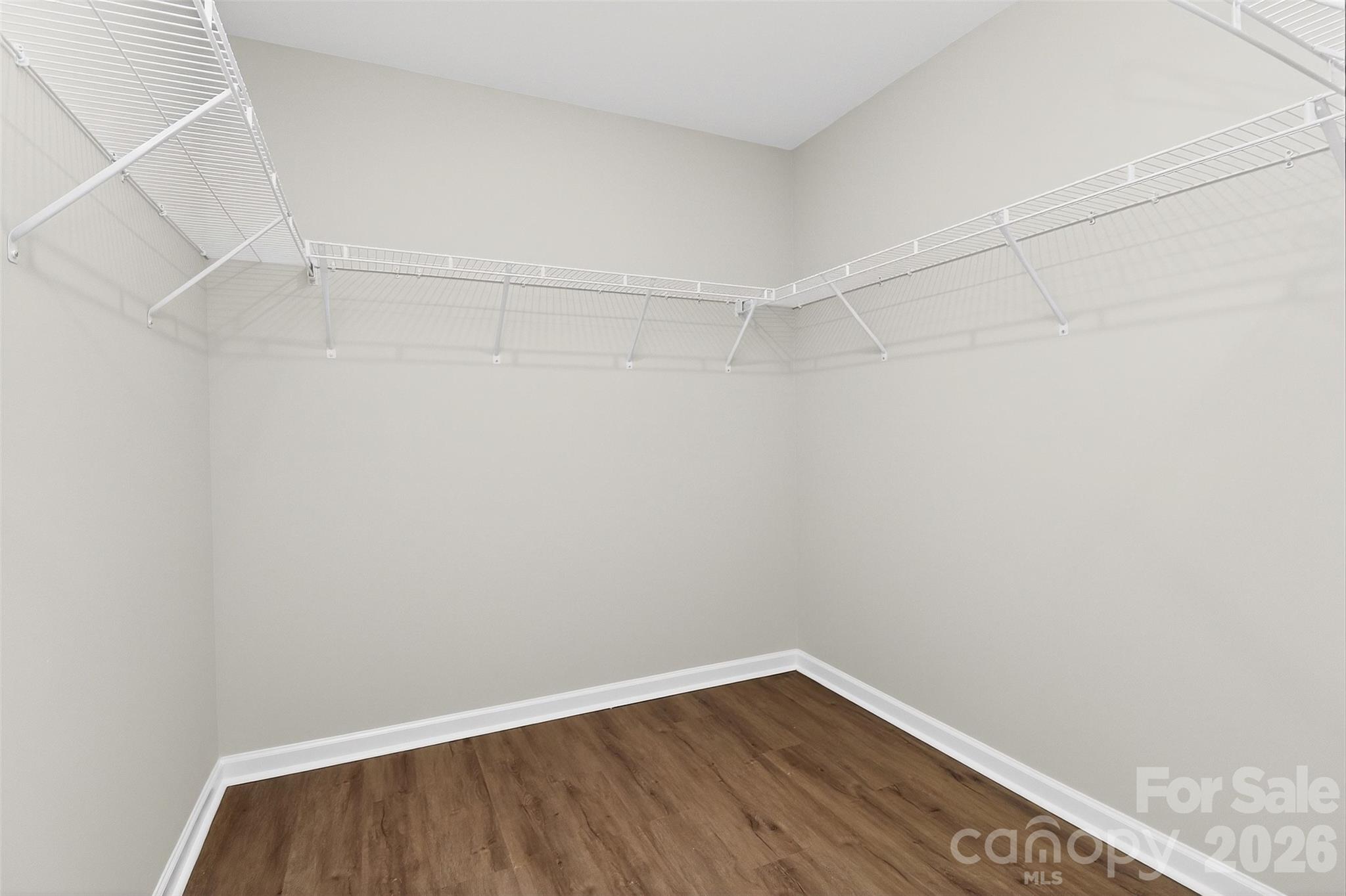 341 N Hoskins Road — Charlotte
