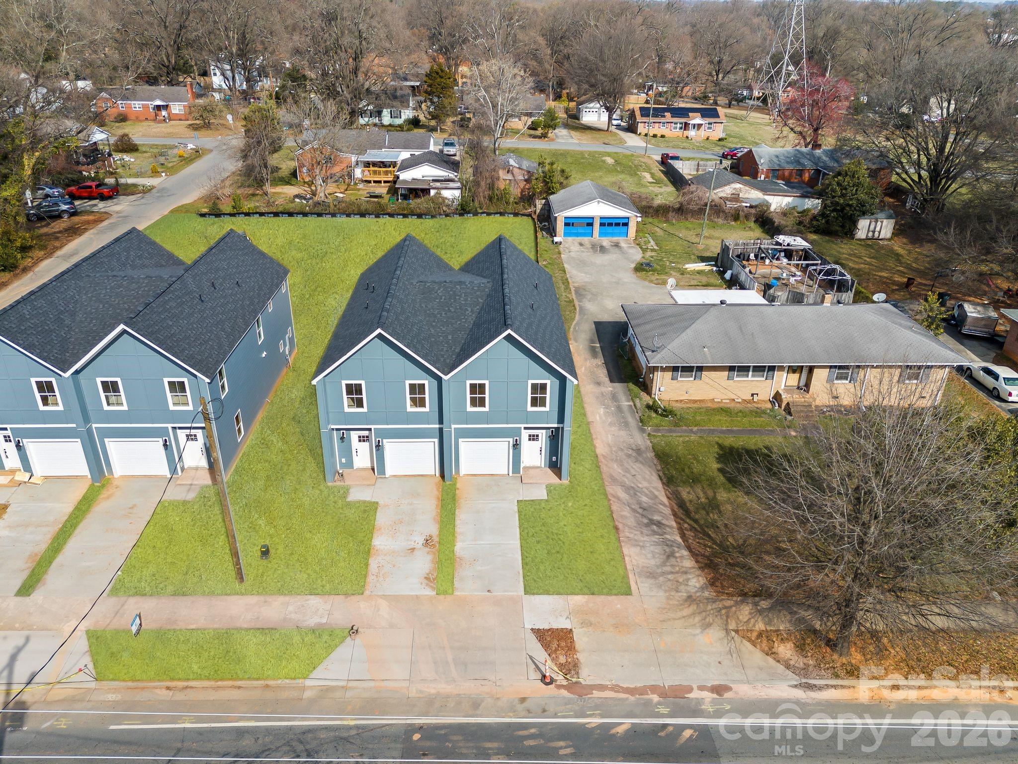 341 N Hoskins Road — Charlotte