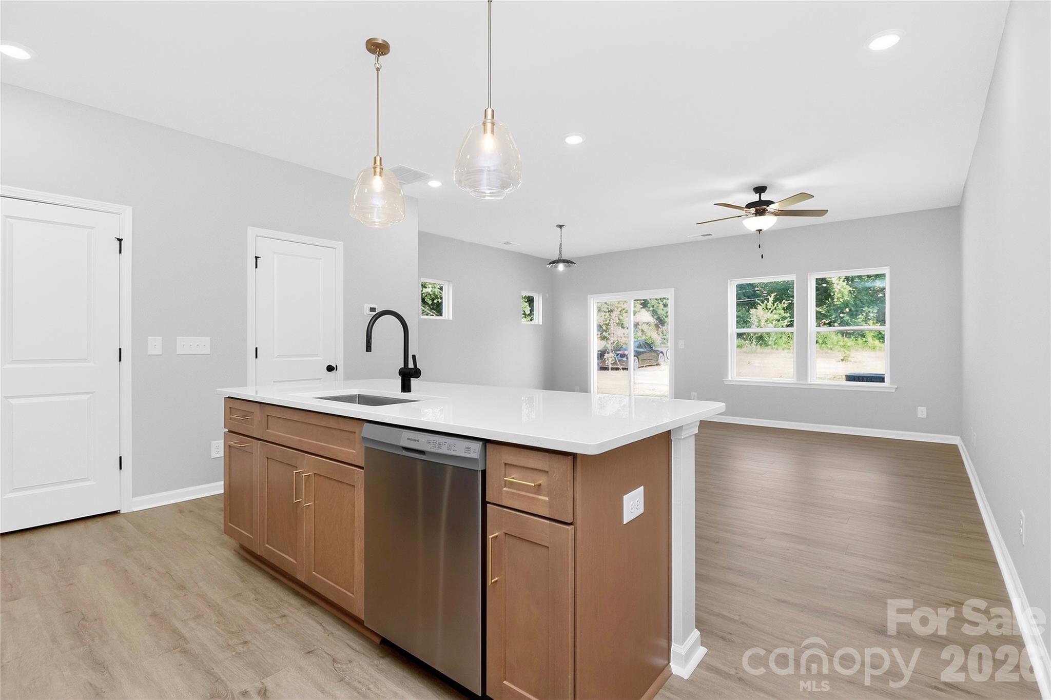 341 N Hoskins Road — Charlotte