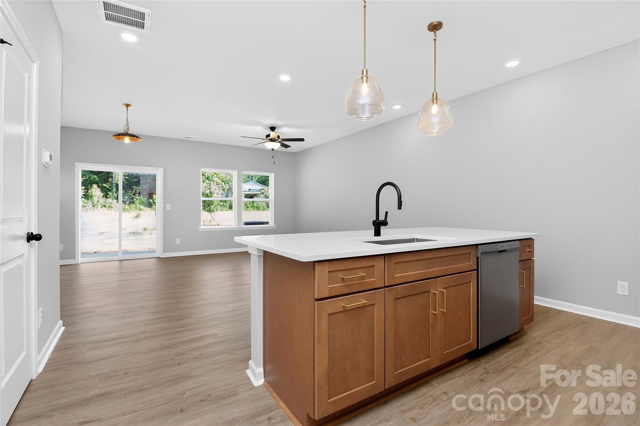 341 N Hoskins Road — Charlotte