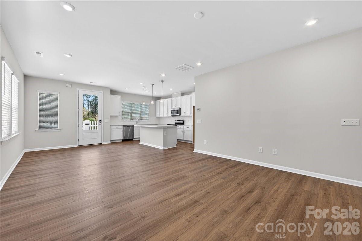 8426 Discovery Lane — Charlotte