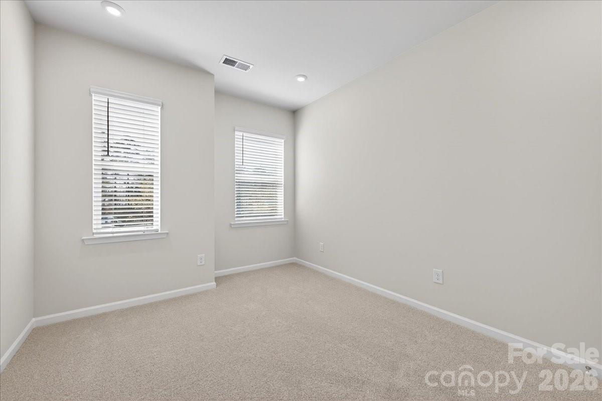 8426 Discovery Lane — Charlotte