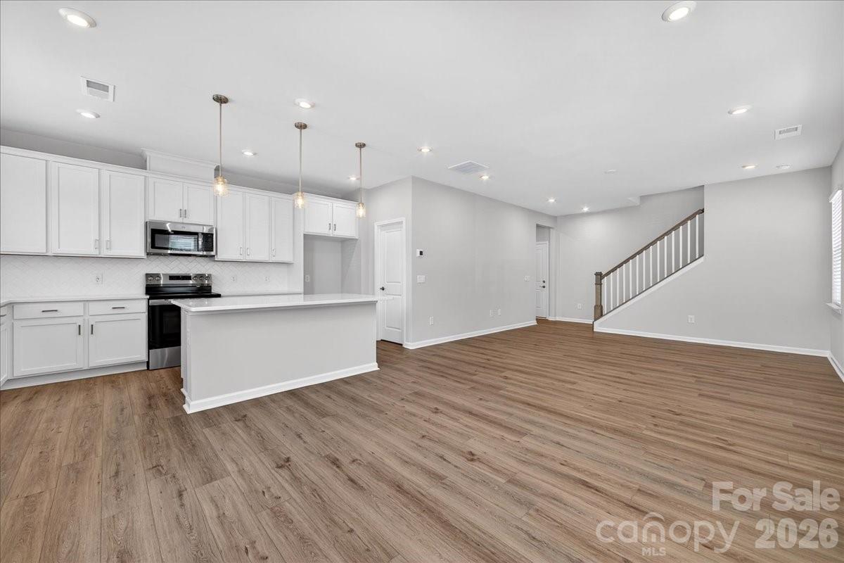 8426 Discovery Lane — Charlotte