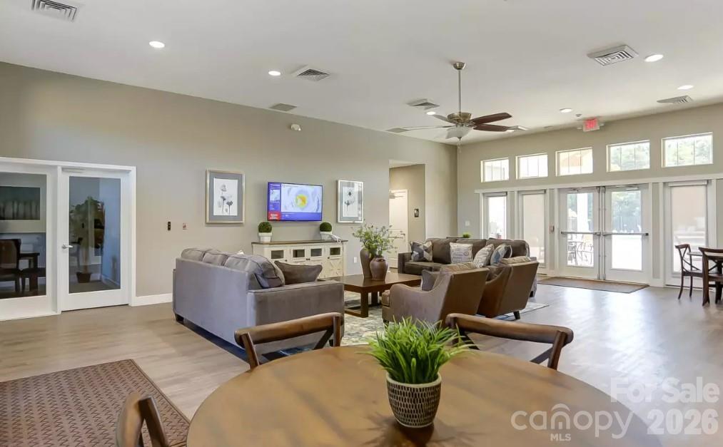 1321 Knob Creek Drive — Gastonia