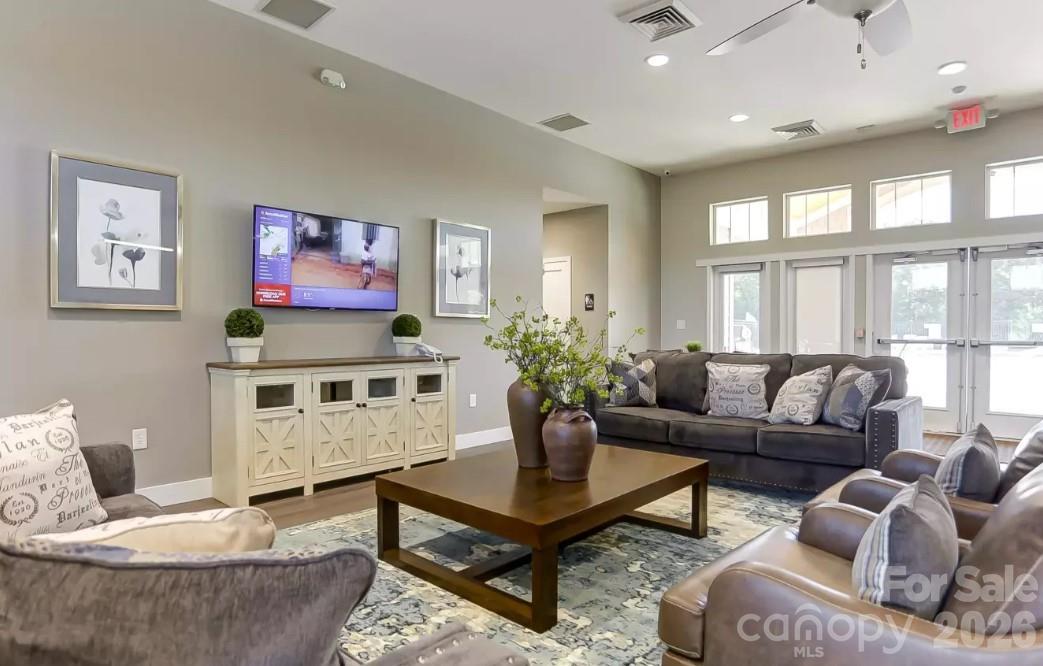 1321 Knob Creek Drive — Gastonia