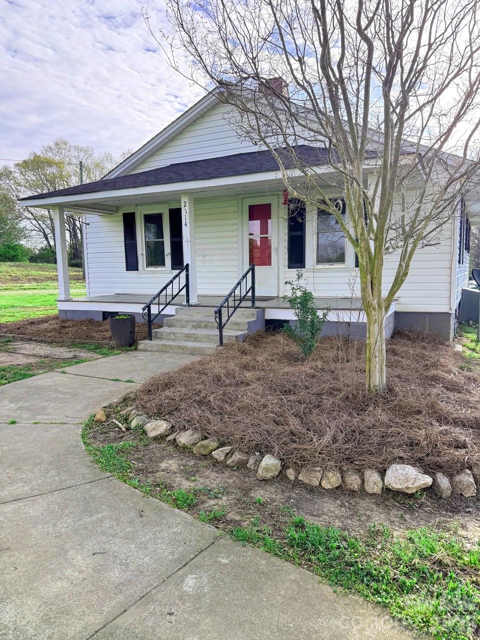 2114 Shelby Highway — Blacksburg