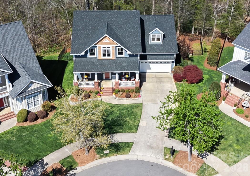 10238 Edgecliff Road — Huntersville