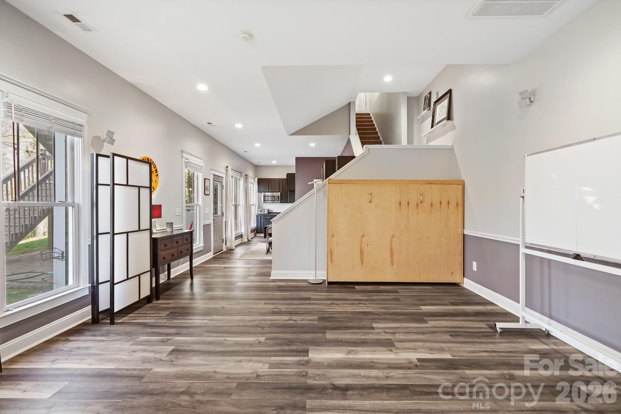 10238 Edgecliff Road — Huntersville