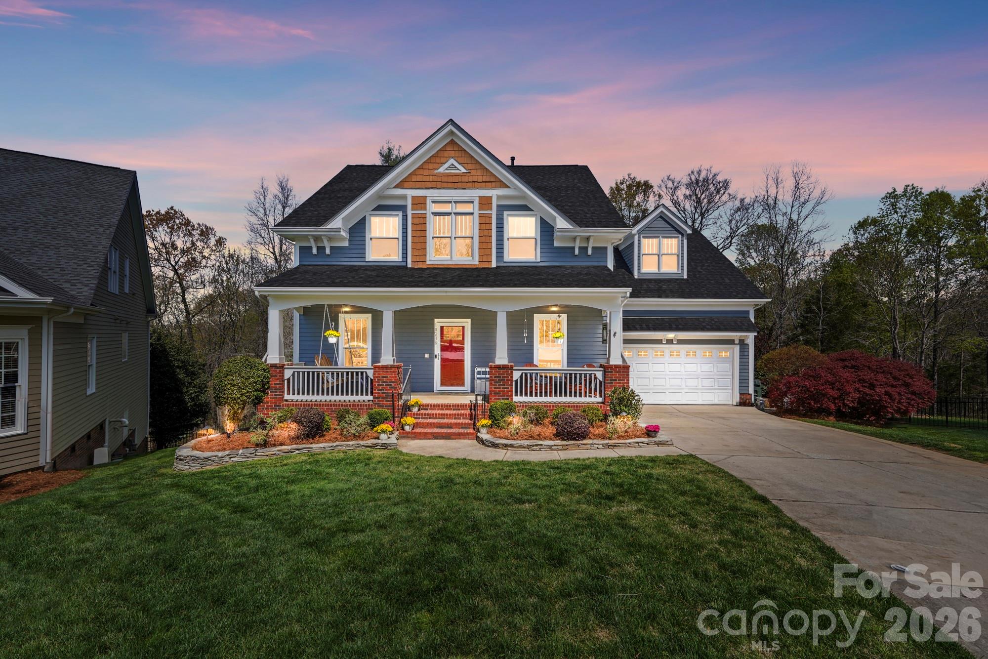 10238 Edgecliff Road — Huntersville