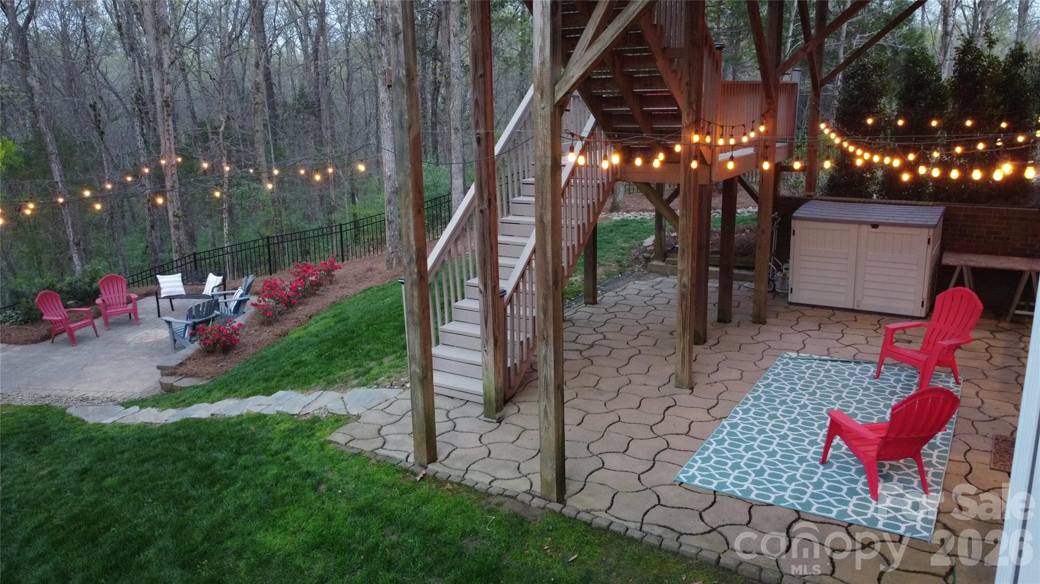 10238 Edgecliff Road — Huntersville