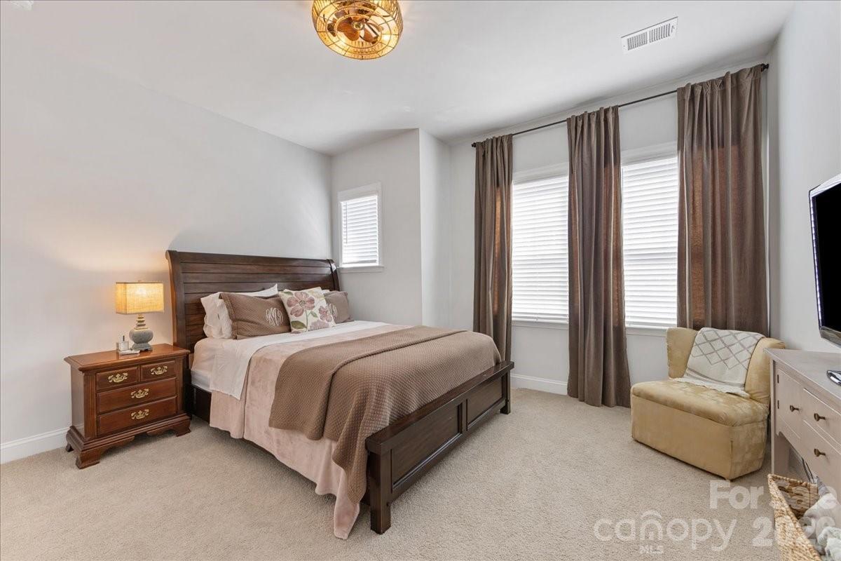 1241 Drummond Avenue — Charlotte