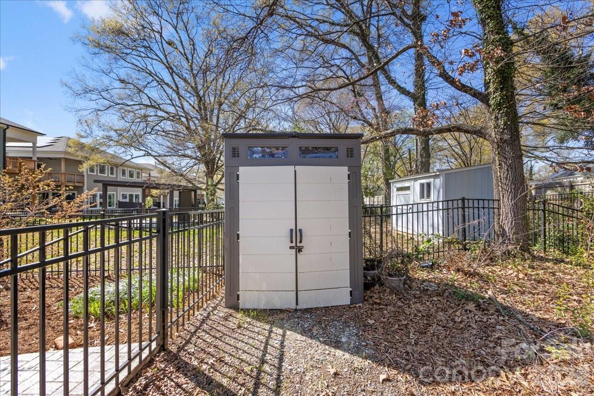 1241 Drummond Avenue — Charlotte
