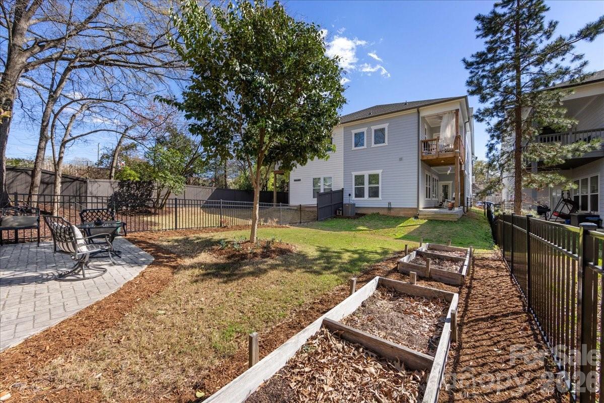 1241 Drummond Avenue — Charlotte
