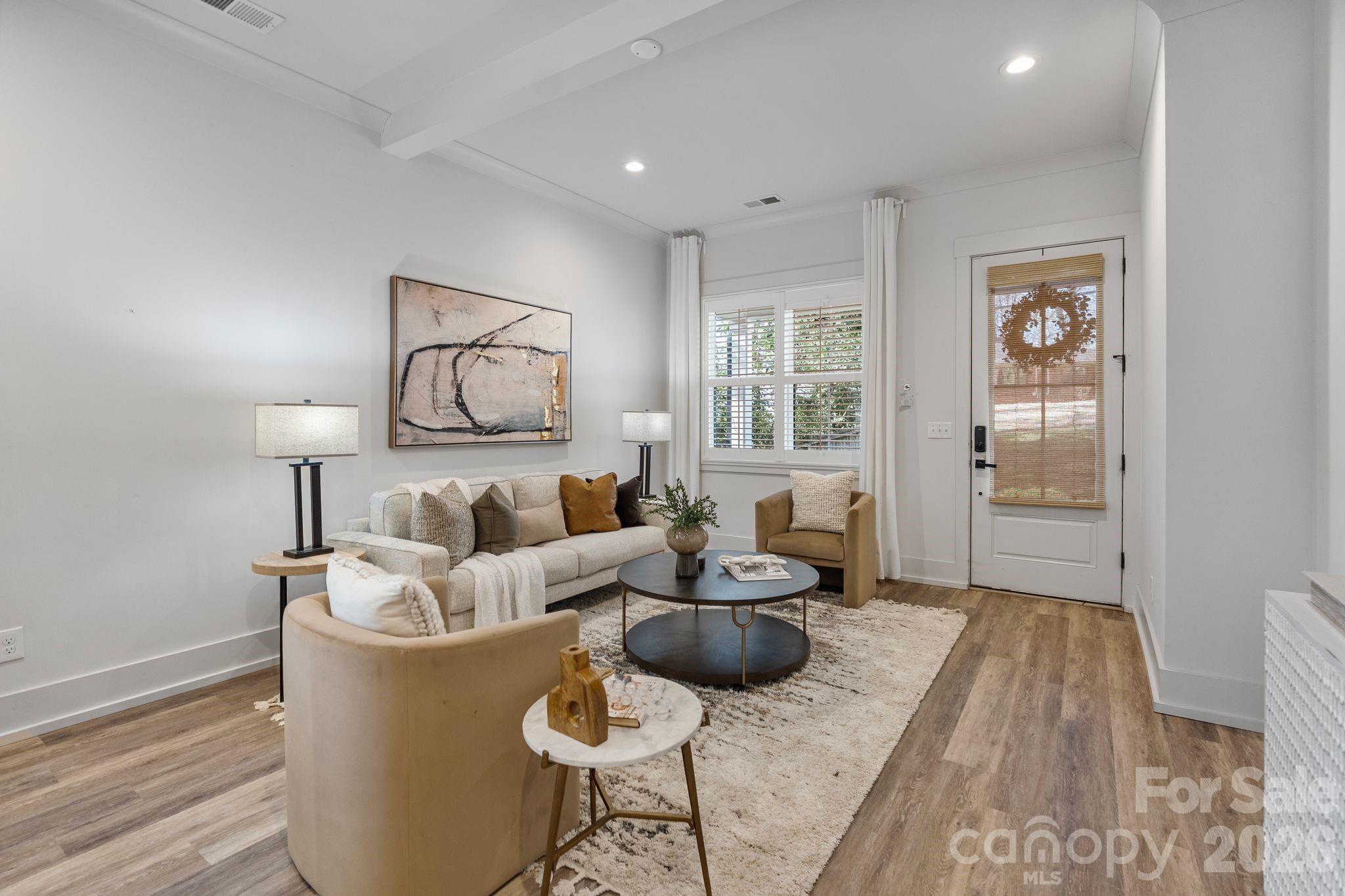 3017 Palm Avenue — Charlotte