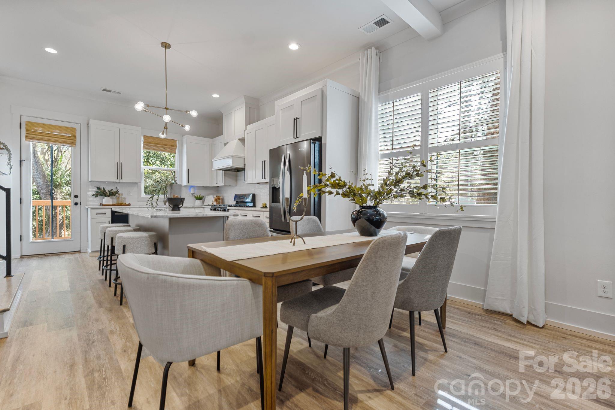 3017 Palm Avenue — Charlotte