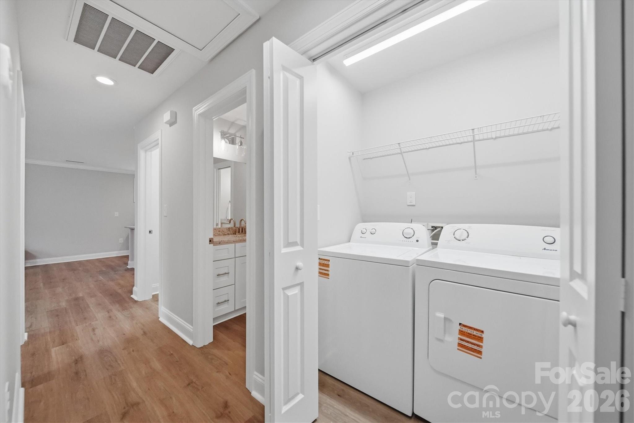 1298 18th Street NE — Hickory