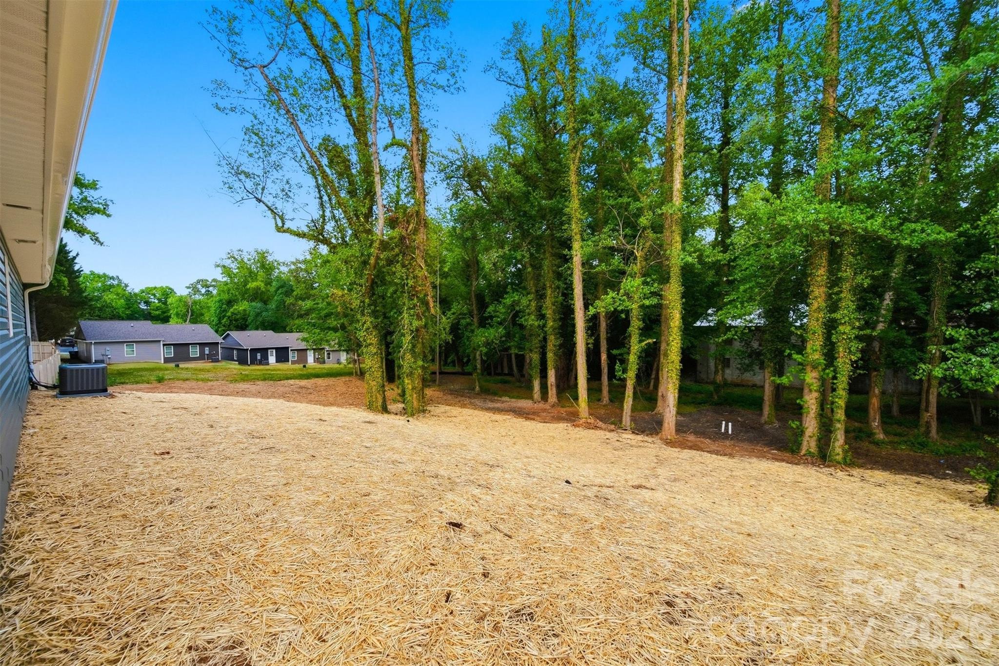 1298 18th Street NE — Hickory