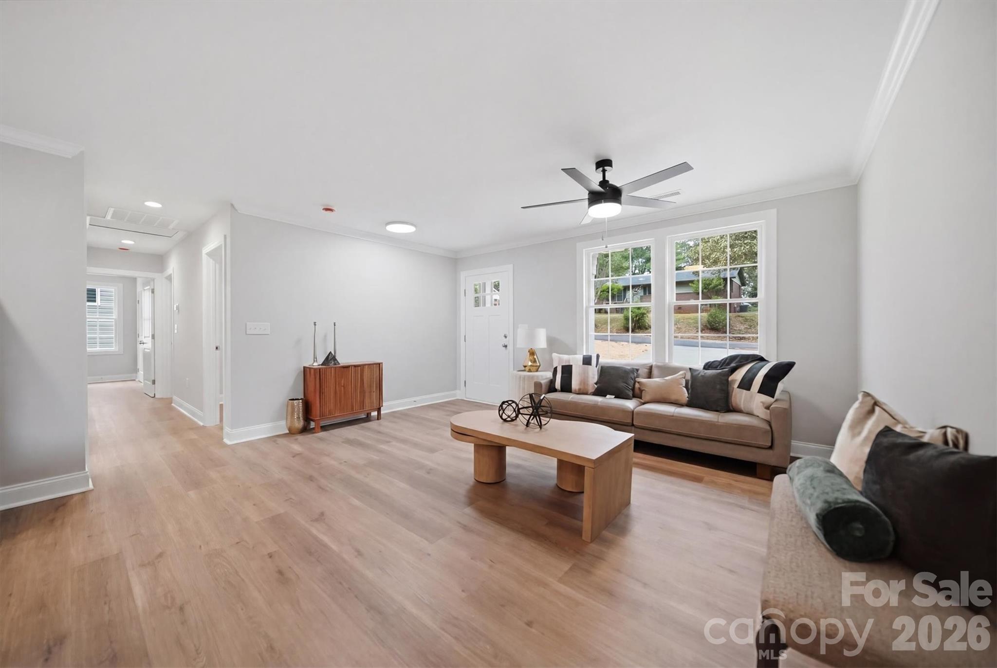1298 18th Street NE — Hickory