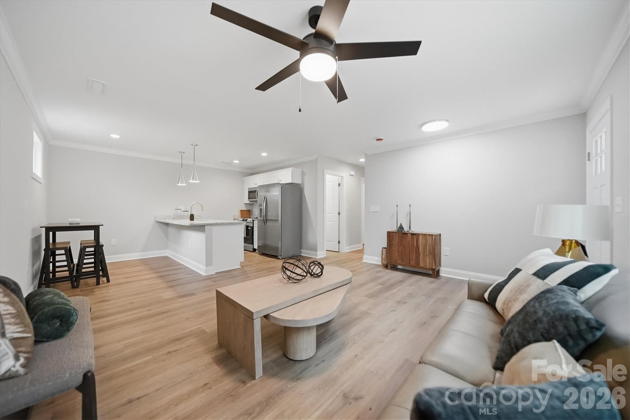 1298 18th Street NE — Hickory