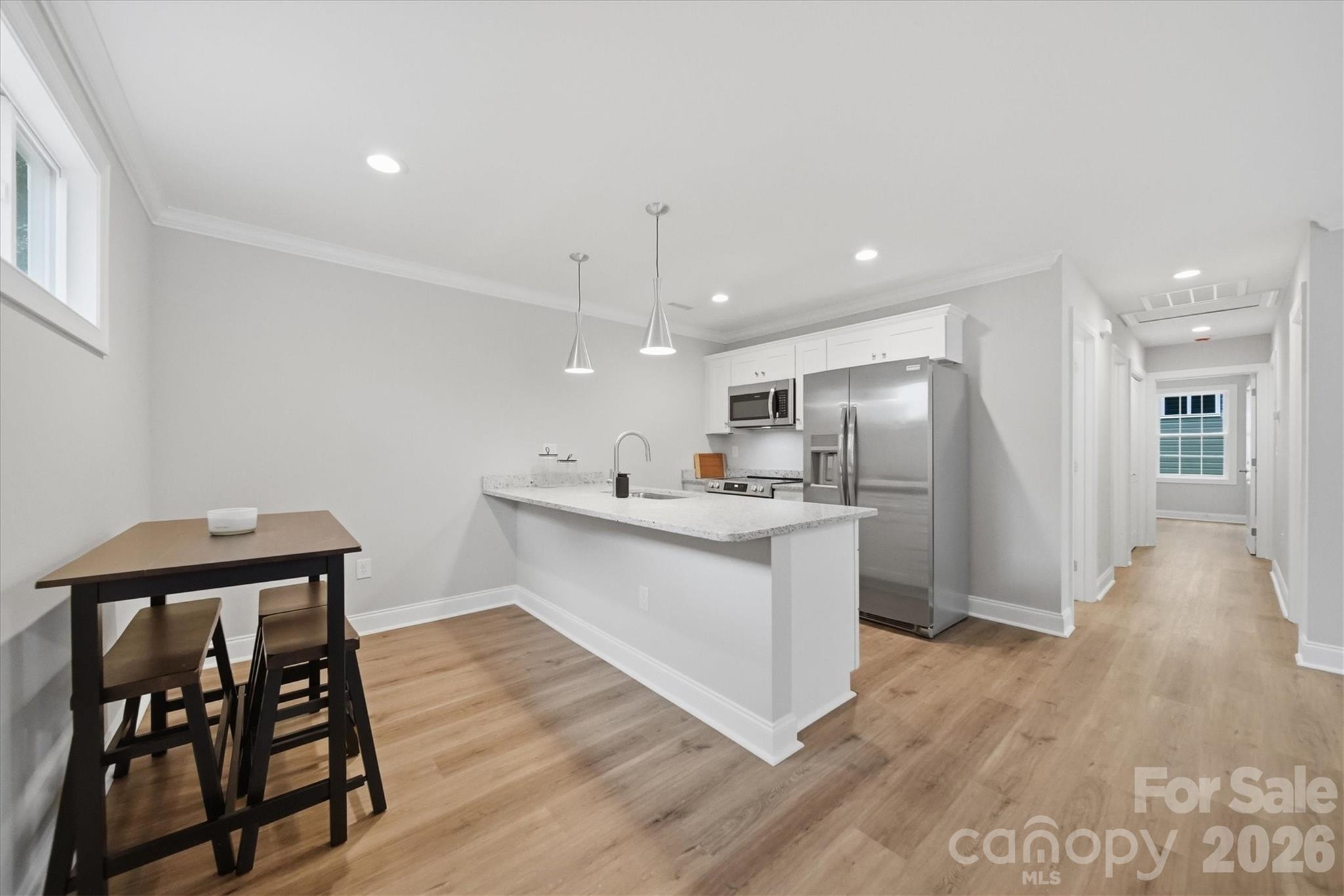 1298 18th Street NE — Hickory
