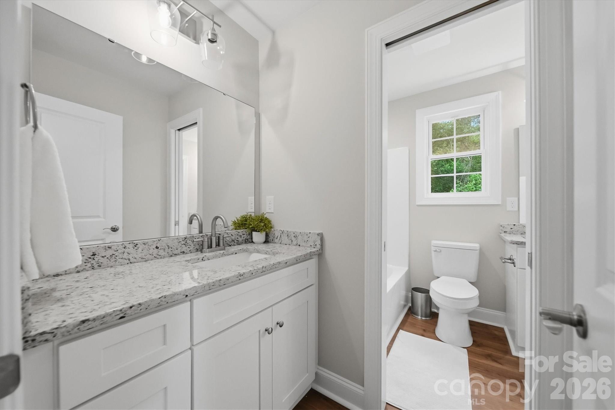1298 18th Street NE — Hickory